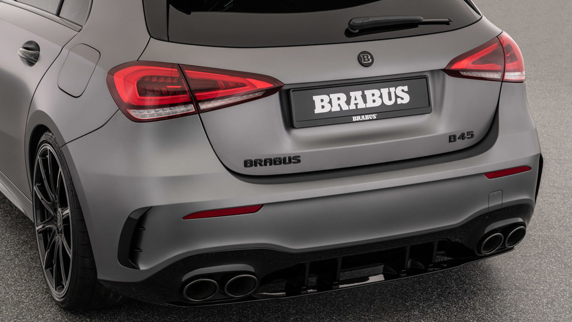 مرجع متخصصين ايران خروجي اگزوز مرسدس آ ام گ تيونينگ برابوس / Brabus Mercedes-AMG A45 S نقره اي رنگ