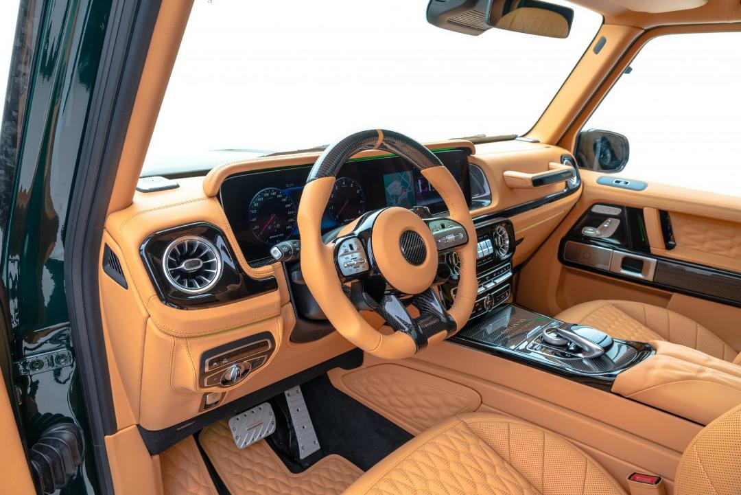 نمای داخلی  منصوری گرونوس ۲۰۲۱ Mansory Gronos