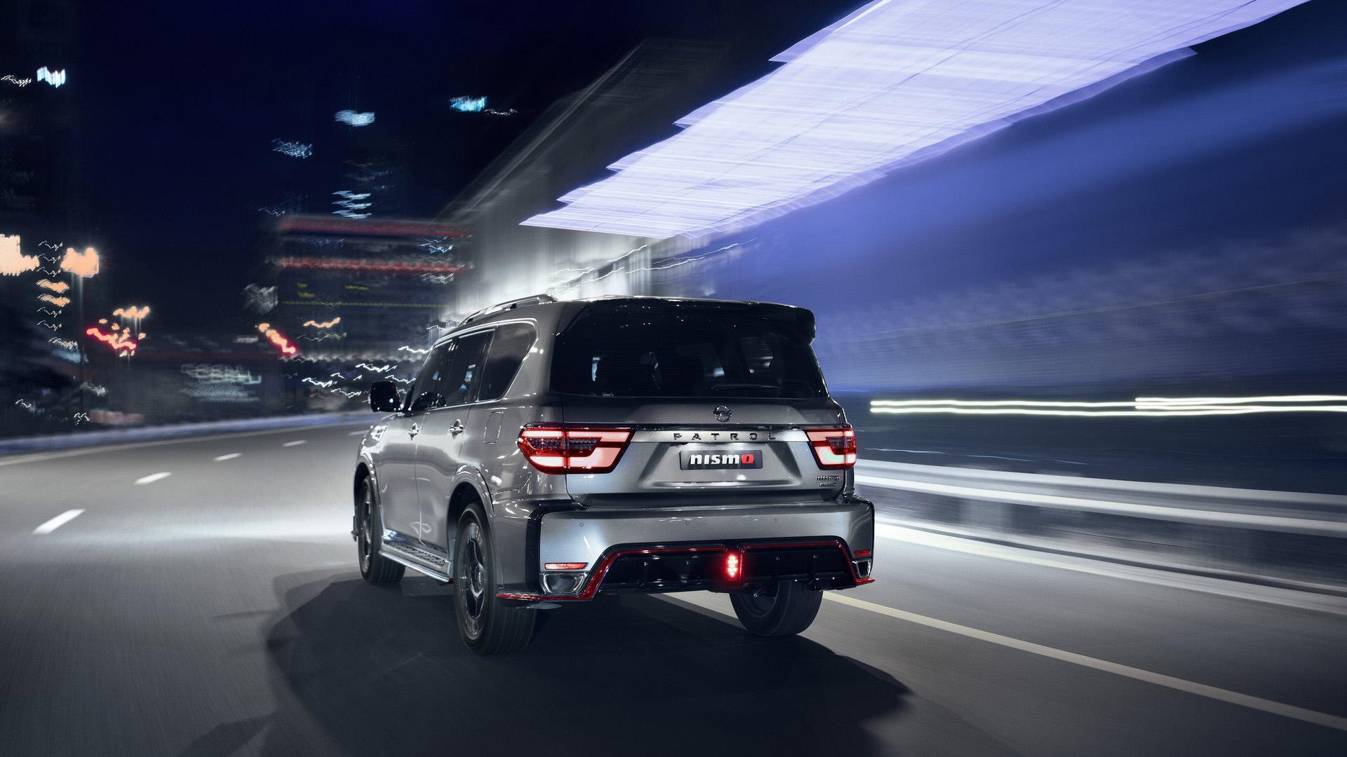 نمای عقب شاسی بلند نیسان پاترول نیسمو / 2021 Nissan Patrol Nismo SUV