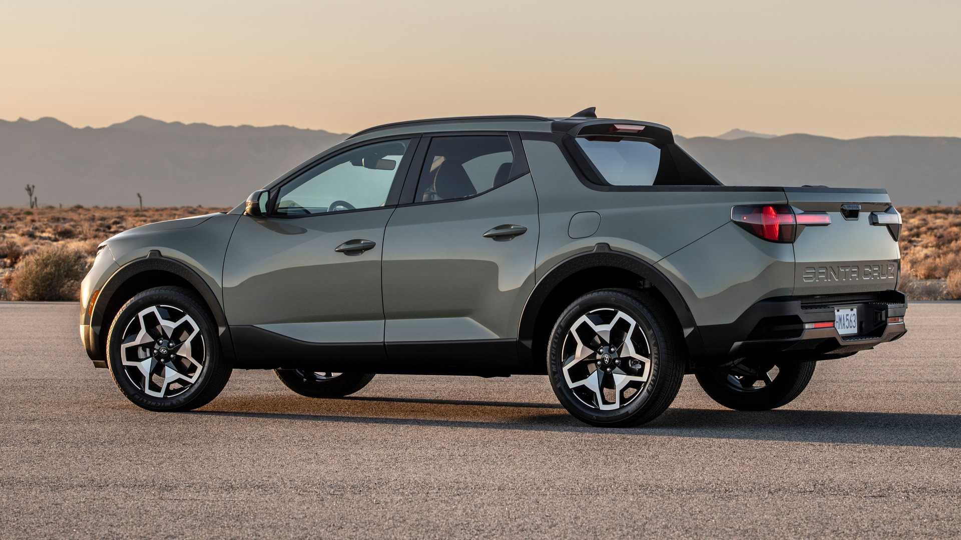 نمای پشت هیوندای سانتاکروز 2022 Hyundai Santa Cruz 