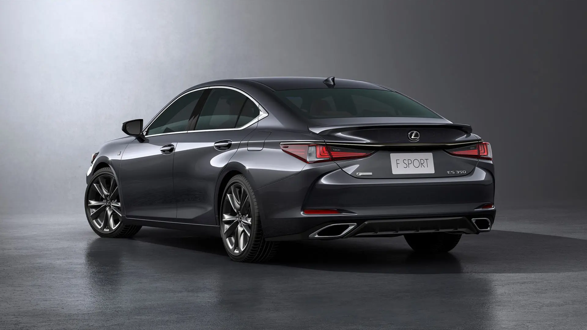 نمای سه چهارم عقب سدان لکسوس ای اس مدل 2022 / 2022 Lexus ES خاکستری رنگ