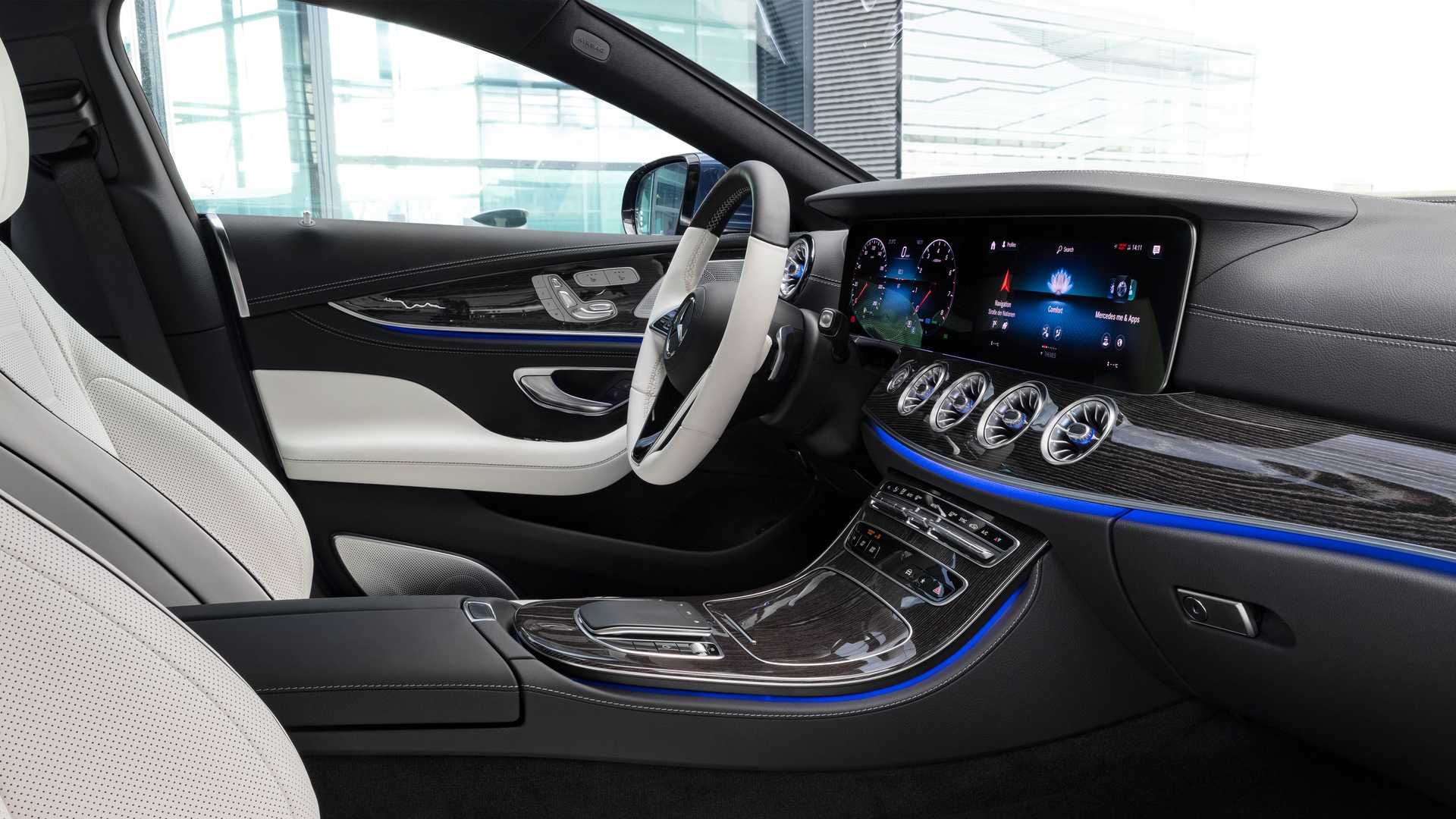 مرجع متخصصين ايران نماي داشبورد Mercedes-Benz CLS AMG مرسدس بنز سي ال اس 2022