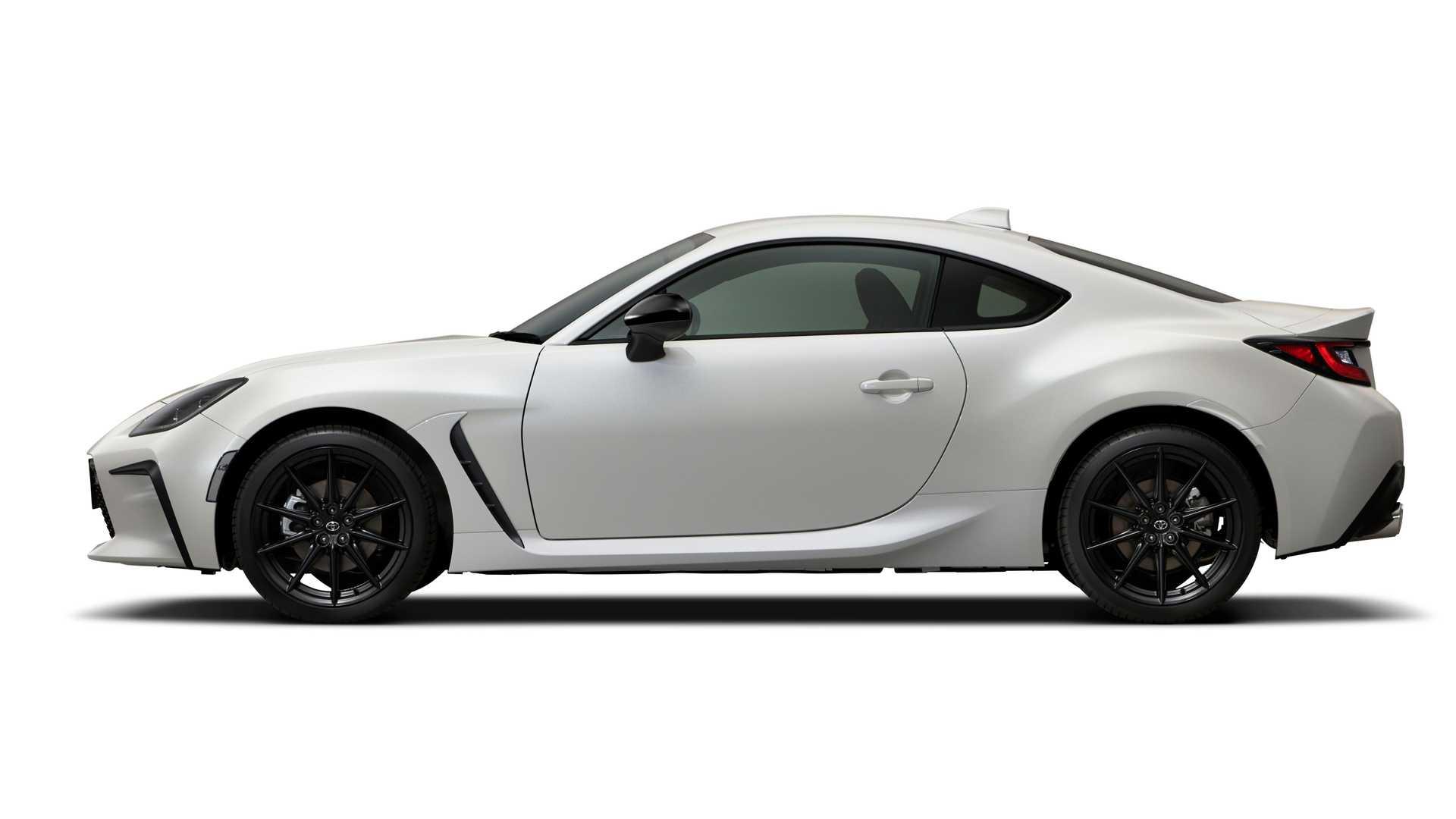 نمای جانبی Toyota GR 86 / نسل جدید تویوتا جی آر 86