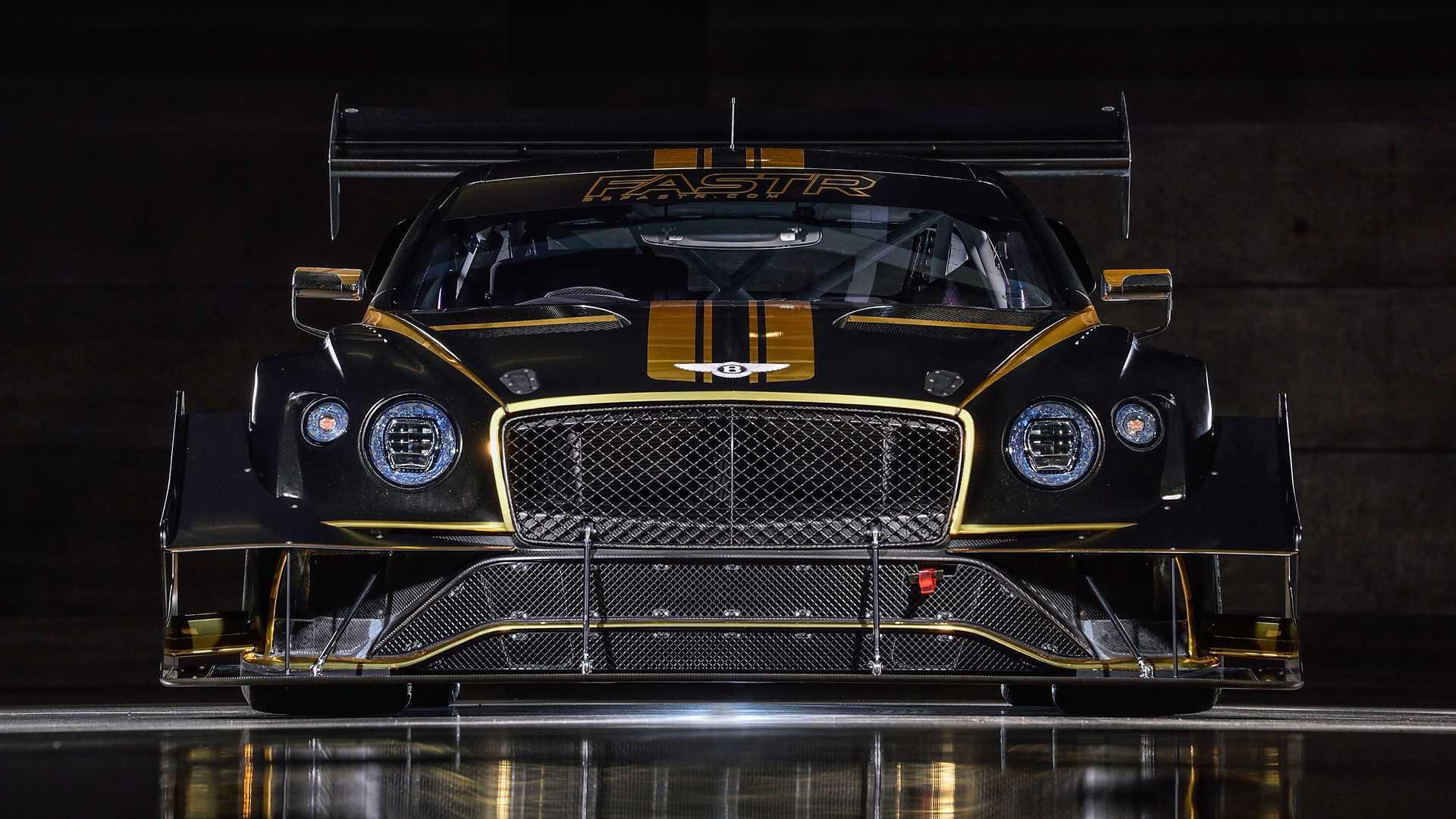 نمای جلو خودرو بنتلی کنتیننتال جی تی 3 پایکز پیک / Bentley Continental GT3 Pikes Peak سیاه رنگ