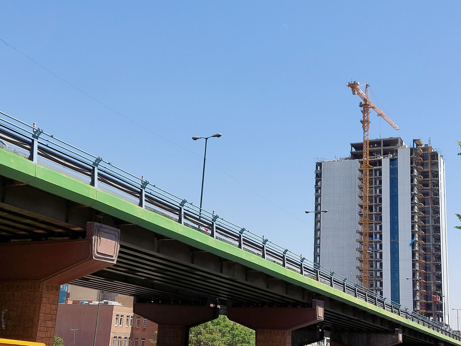 عکس با زوم ۲ برابری گلکسی M51 سامسونگ - پل میرداماد