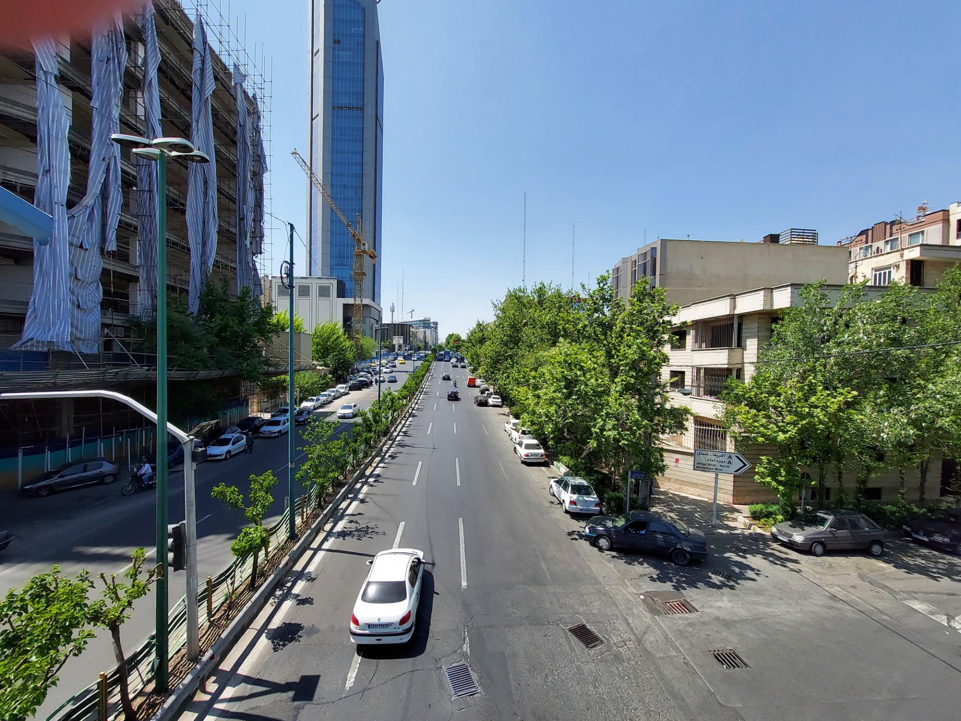 عکس نمونه دوربین اولتراواید گلکسی M51 سامسونگ در نور مناسب - بزرگراه حقانی