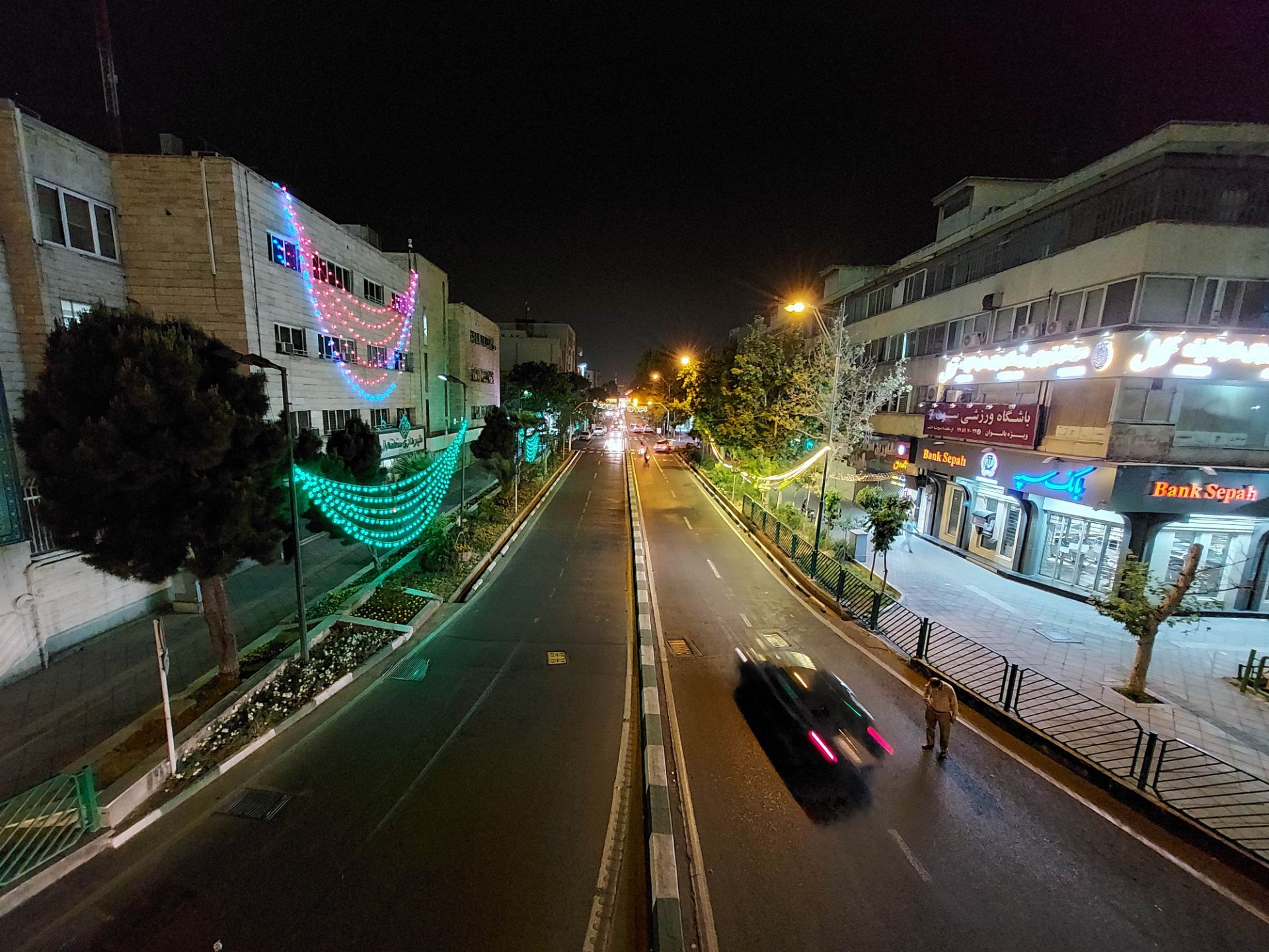 عکس نمونه دوربین اولتراواید گلکسی M51 سامسونگ در نور کم - خیابان جانبازان غربی