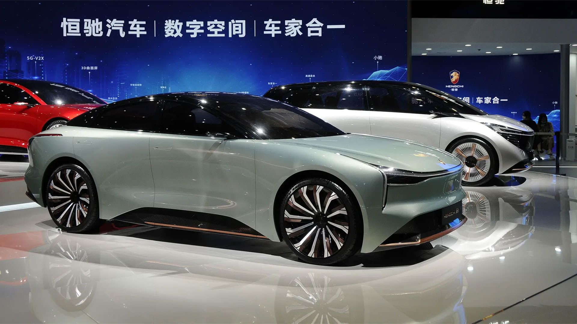 خودروی الکتریکی هنگ چی / Hengchi EV نقره ای رنگ