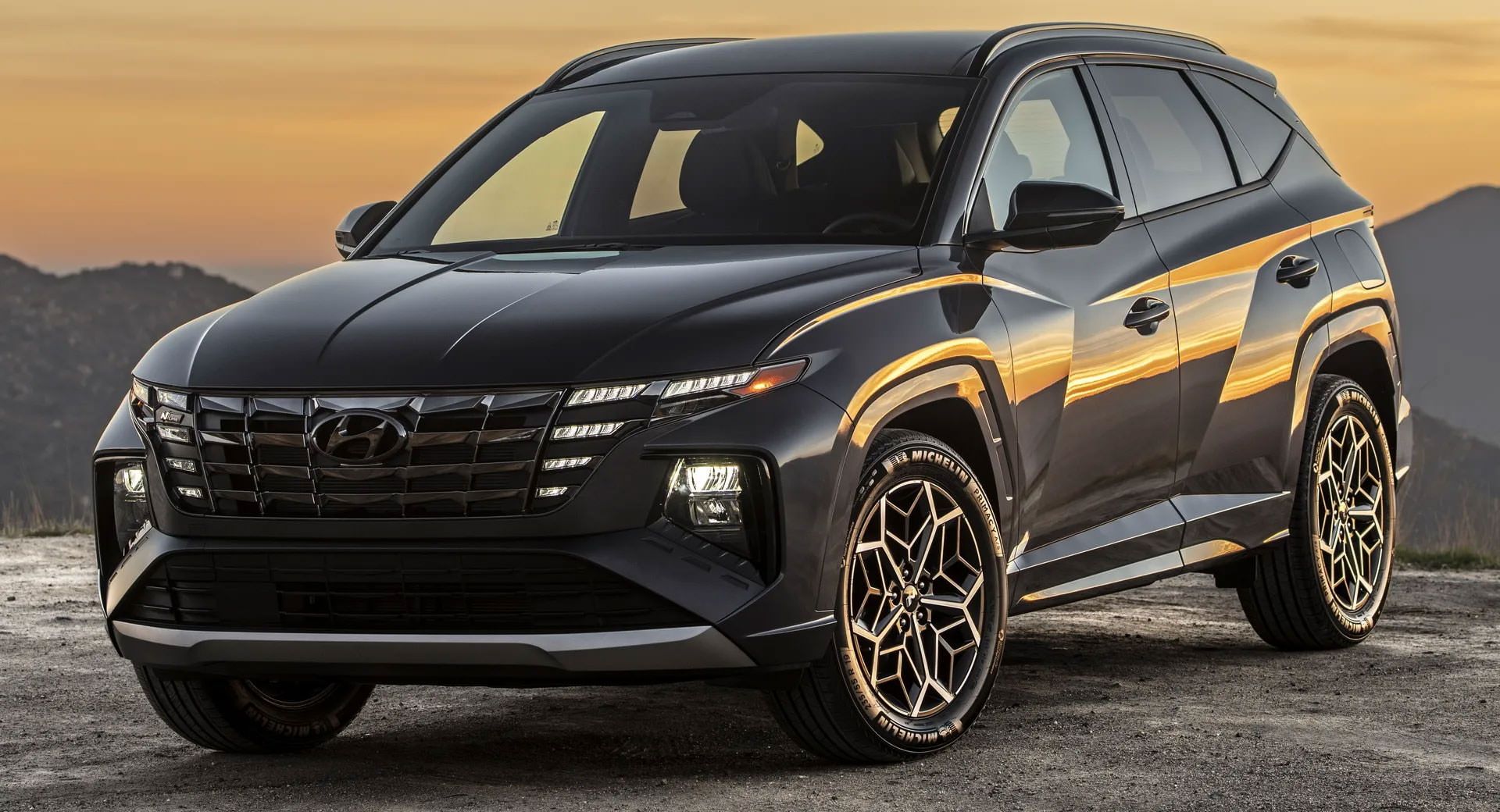 هیوندای توسان / Hyundai Tucson مشکی رنگ