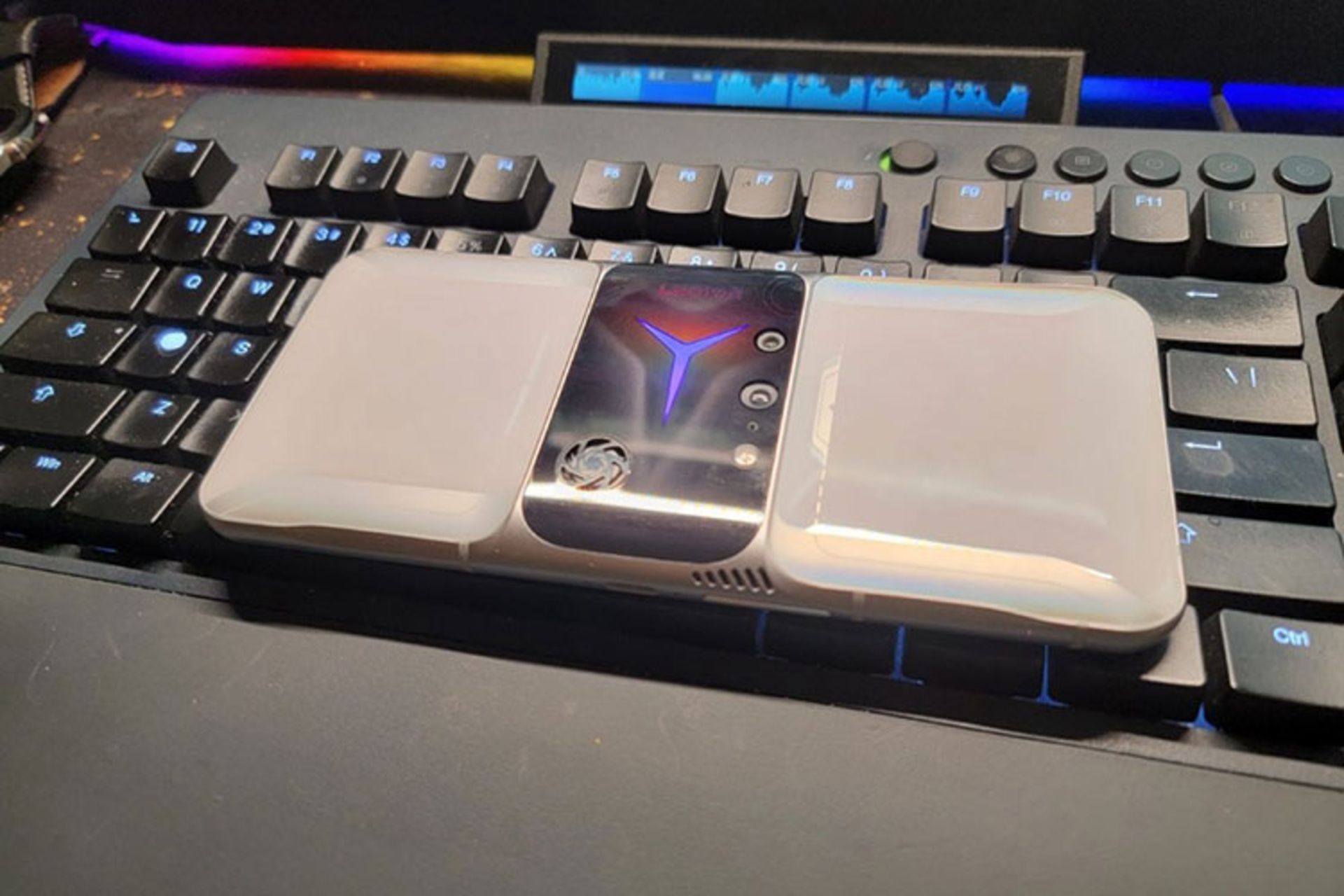 قاب پشتی گوشی لنوو لیجن ۲ پرو