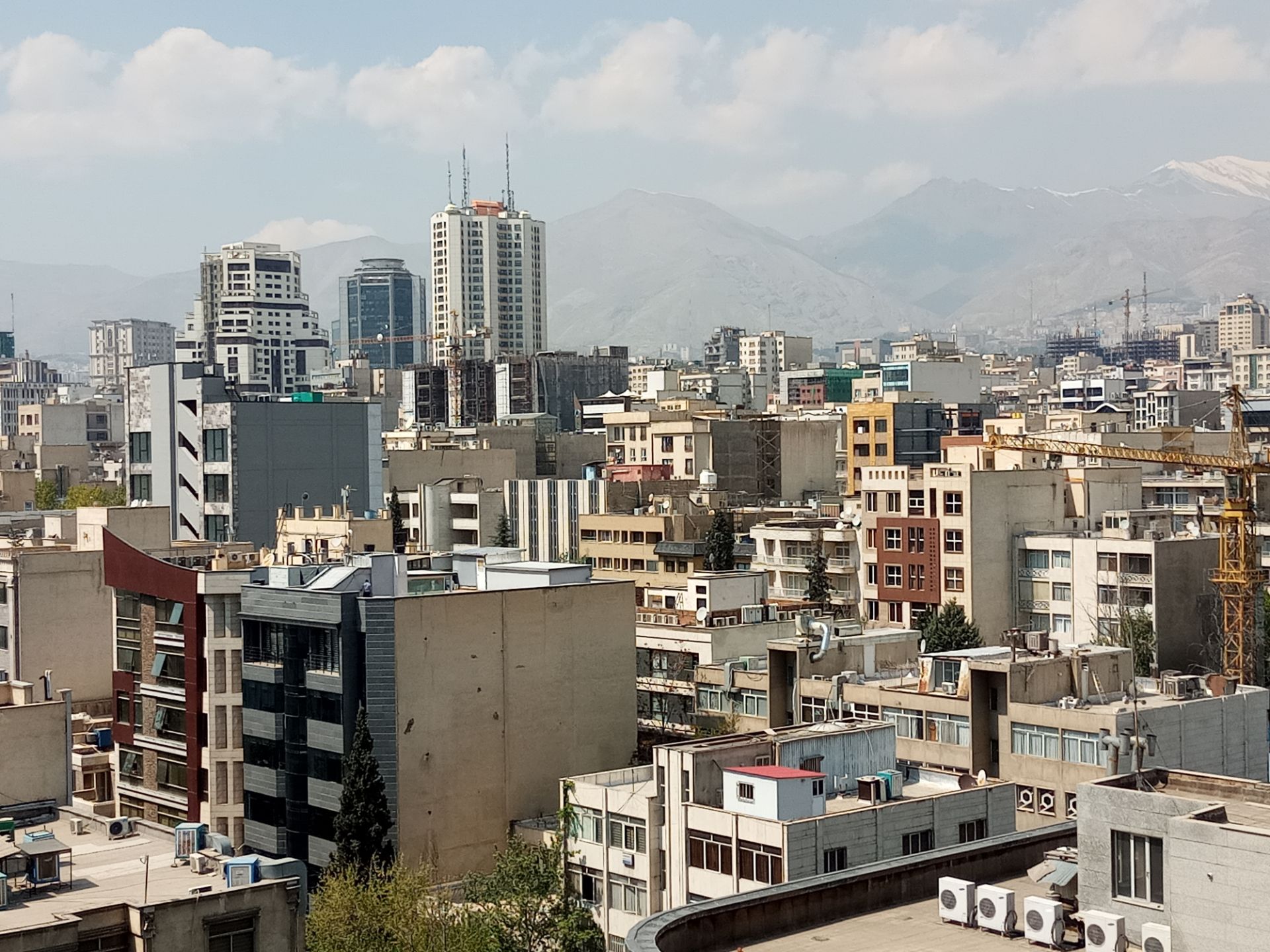 عکس کراپ شده ال جی کی ۶۱