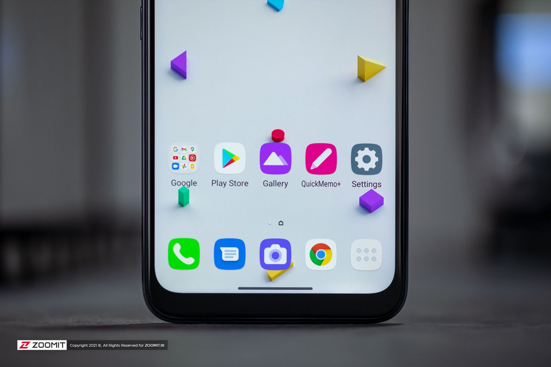 حاشیه پایین صفحه نمایش و رابط کاربری گوشی ال جی K61