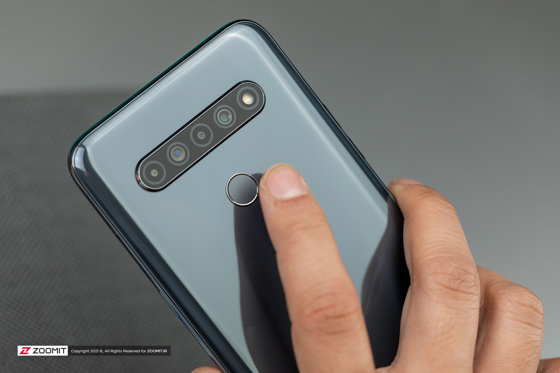 حسگر اثر انگشت و دوربین پشت گوشی ال جی K61