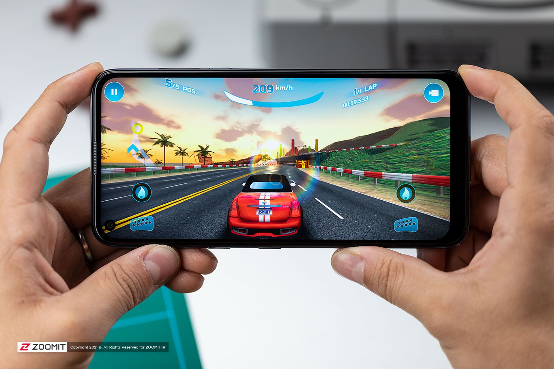 اجرای بازی با گوشی ال جی K61