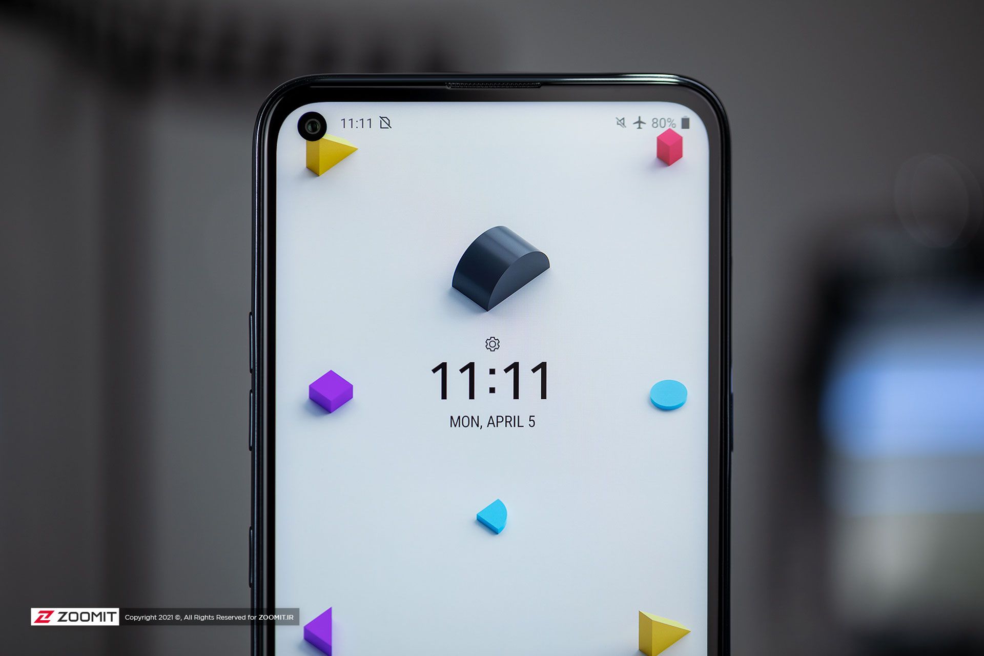 حاشیه بالا و دوربین سلفی گوشی ال جی K61