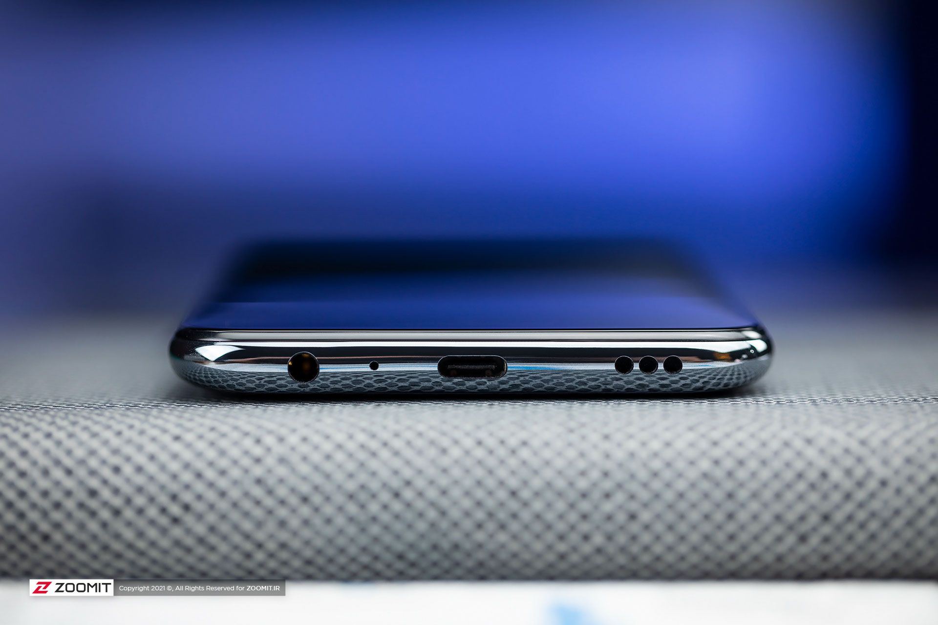 پورت شارژ USB-C ، جک هدفون و اسپیکر گوشی ال جی K61