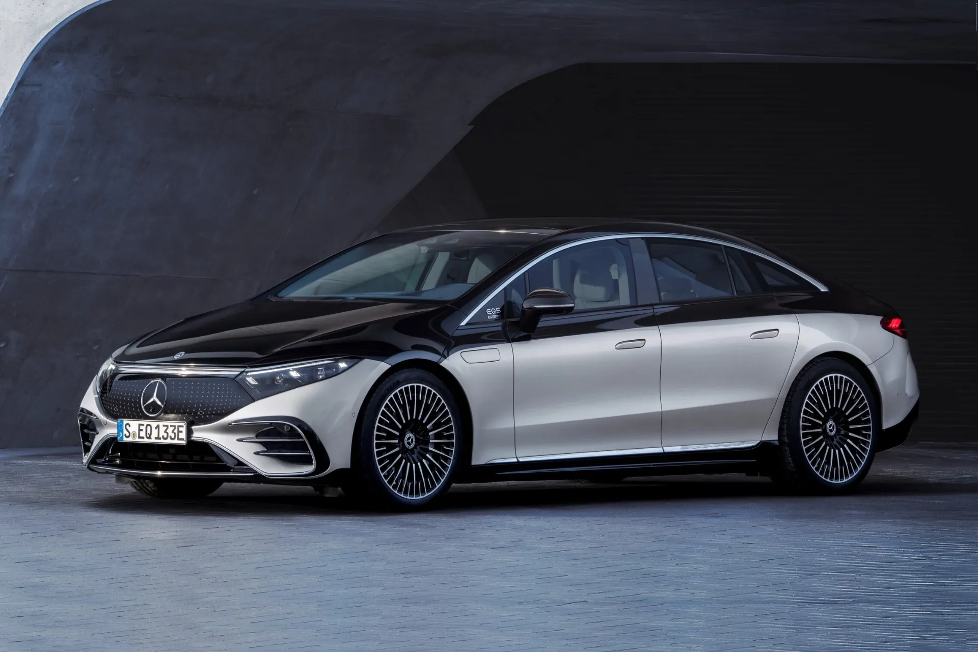 مرسدس بنز Mercedes-Benz EQS