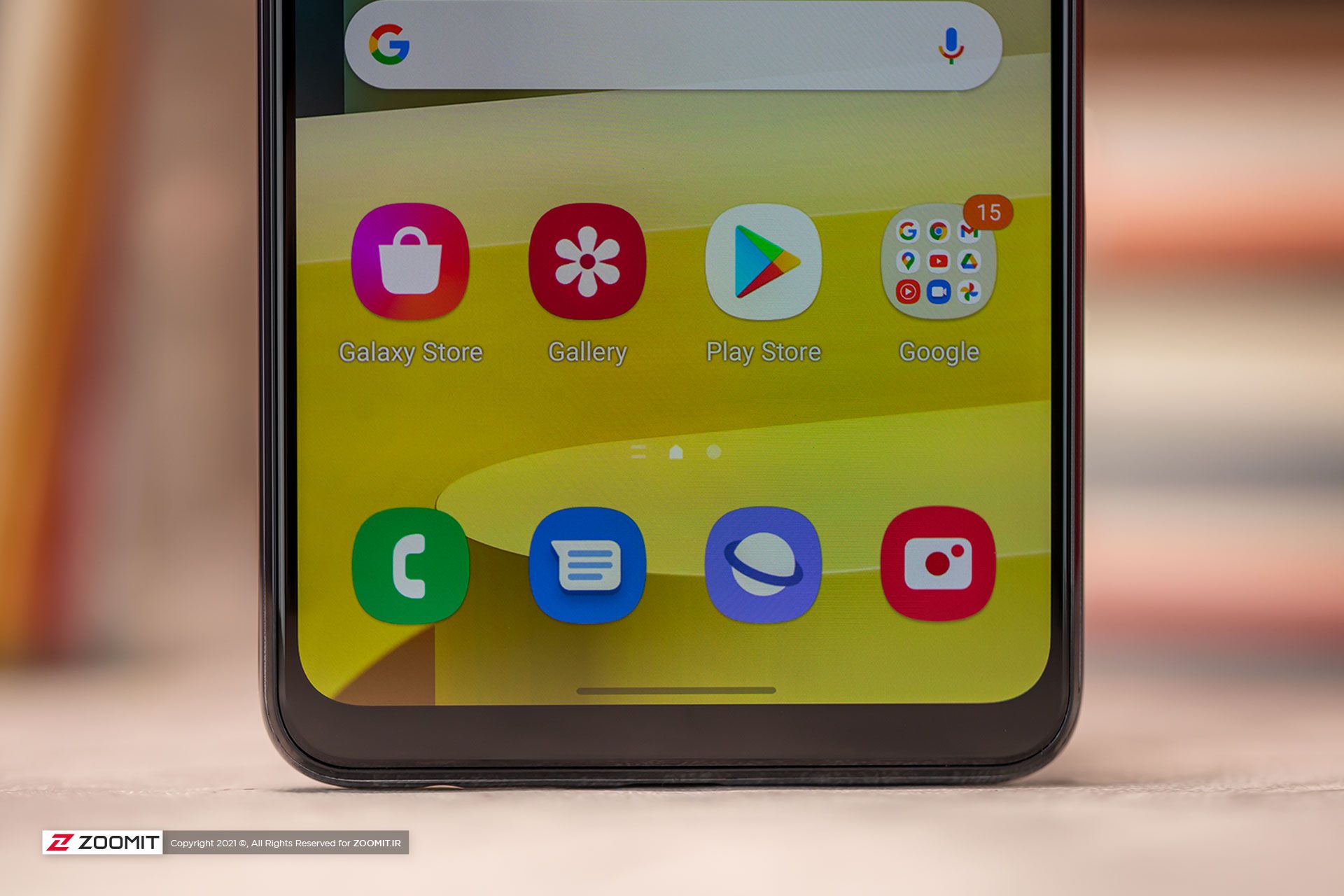 حاشیه پایین صفحه نمایش گوشی سامسونگ گلکسی A32