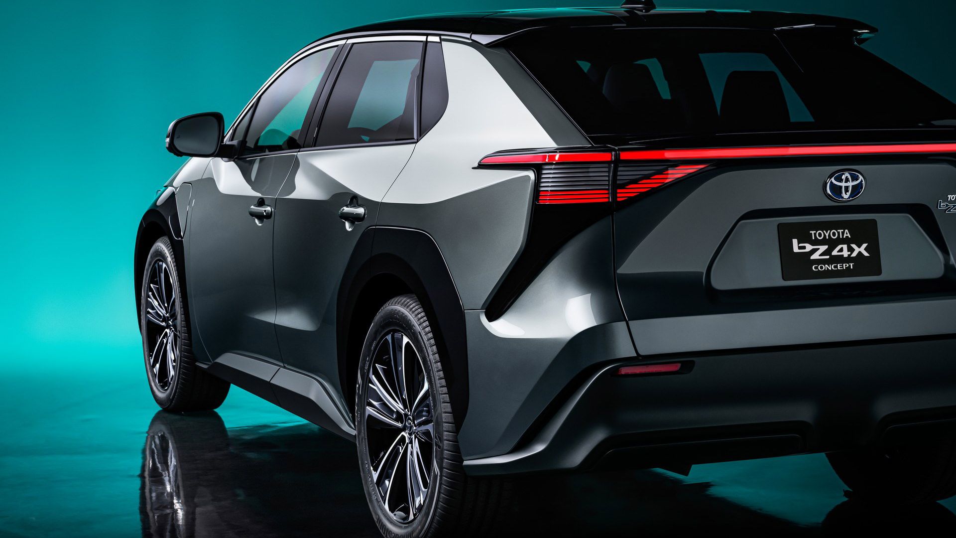 چراغ غقب کراس اور مفهومی تویوتا / Toyota bZ4X Concept