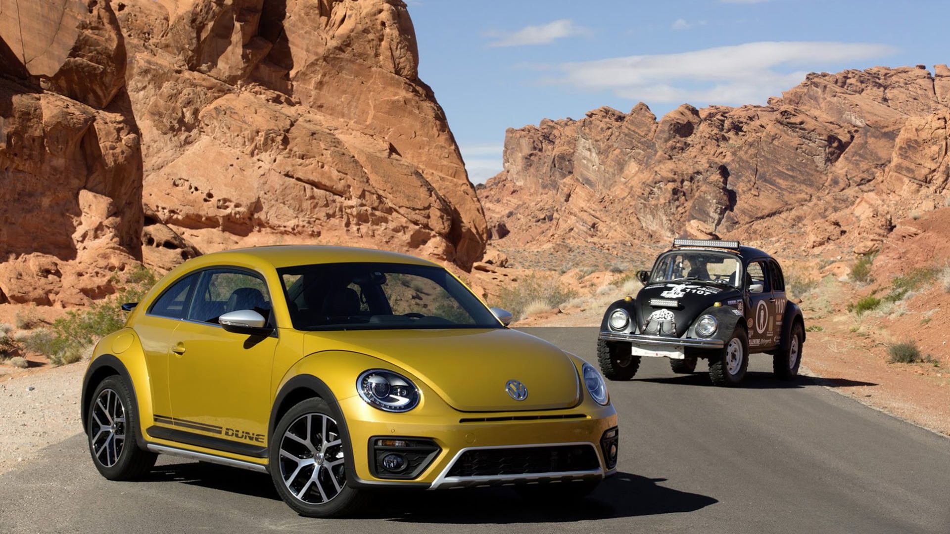 فولکس واگن بیتل / Volkswagen Beetle زرد رنگ