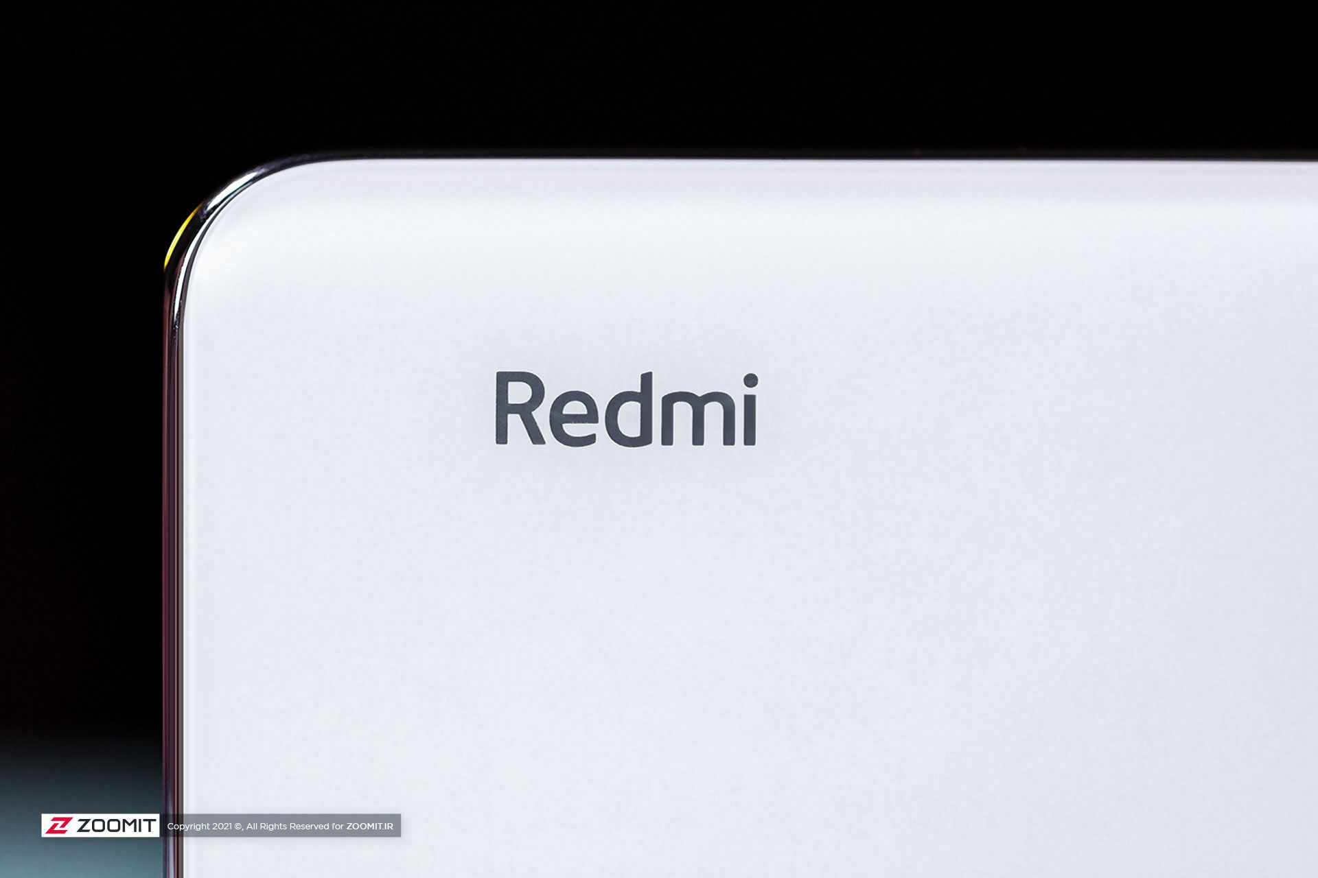 لوگو Redmi روی گوشی ردمی نوت ۱۰ شیائومی