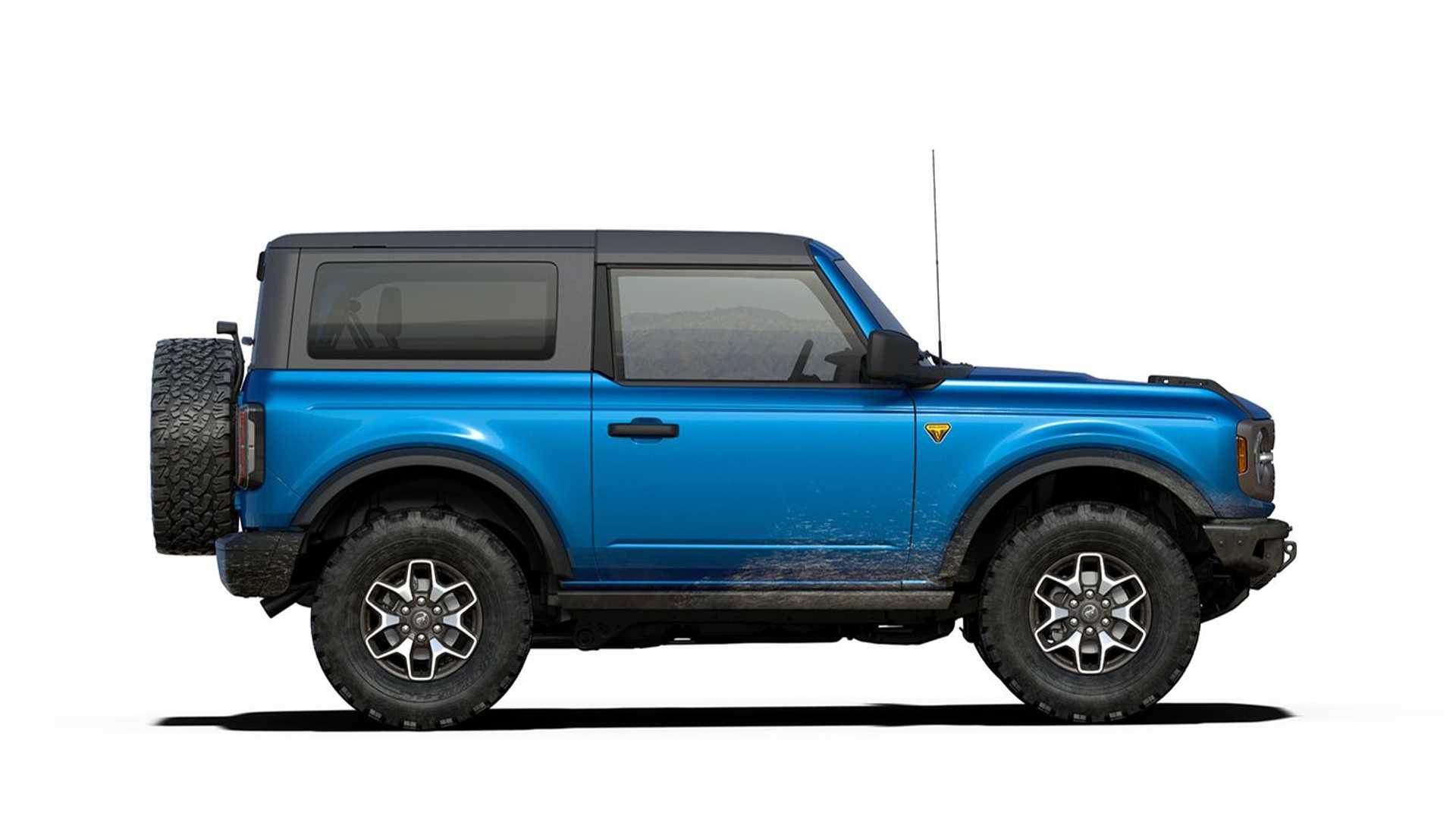 نمای جانبی شاسی بلند فورد برونکو / 2021 Ford Bronco