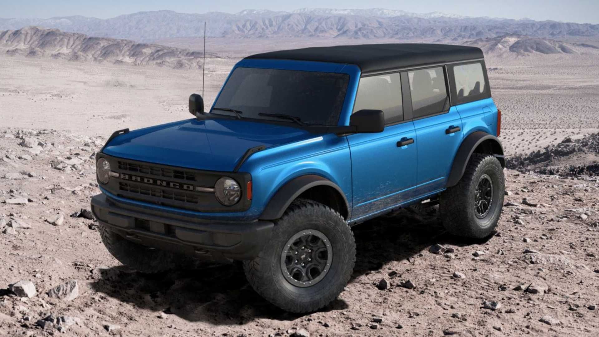 نمای سه چهارم شاسی بلند فورد برونکو / 2021 Ford Bronco آبی رنگ