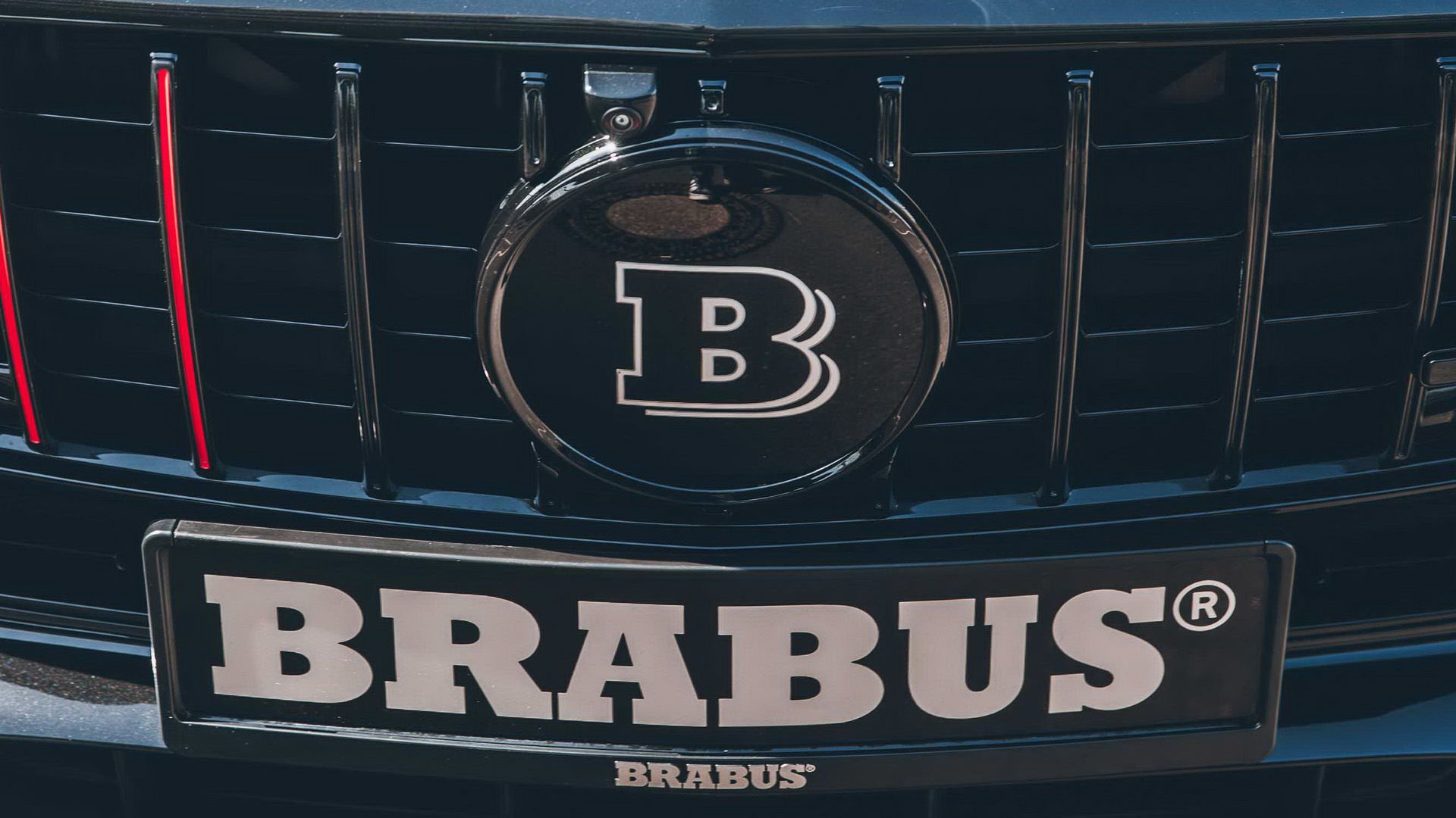 جلوپنجره برابوس 800 مرسدس آ ام گ ای 63 / Brabus 800 Mercedes-AMG E63 سیاه رنگ