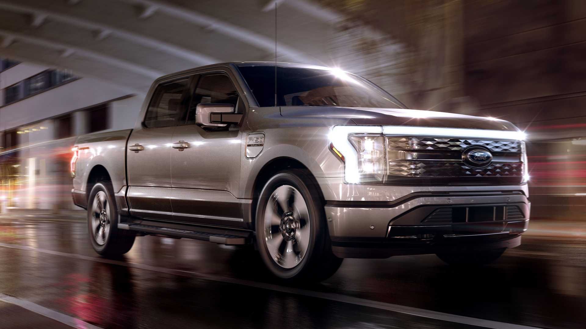 نمای چراغ فورد اف150 لایتنینگ Ford F-150 Lightning