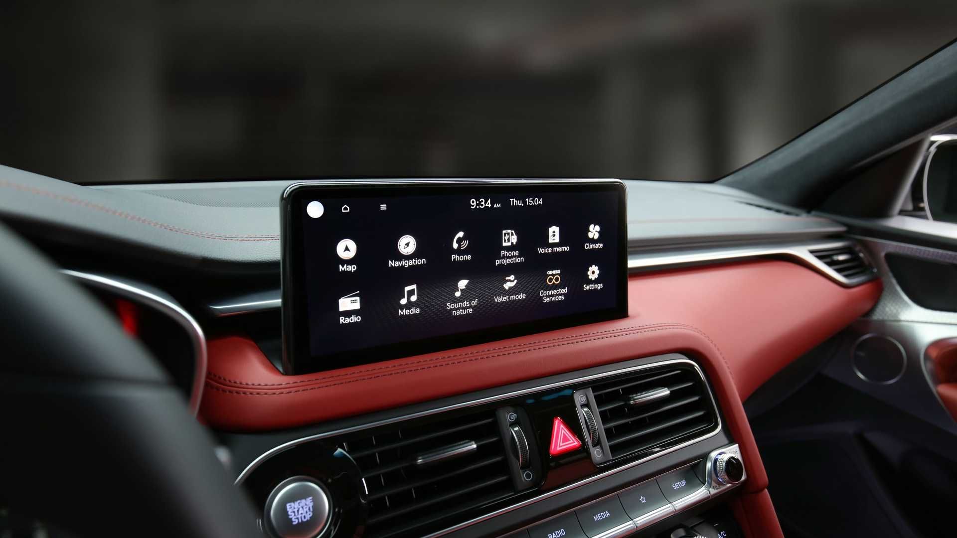 نمایشگر سیستم سرگرمی جنسیس جی 7-شوتینگ بریک / Genesis G70 Shooting Brake خاکستری رنگ