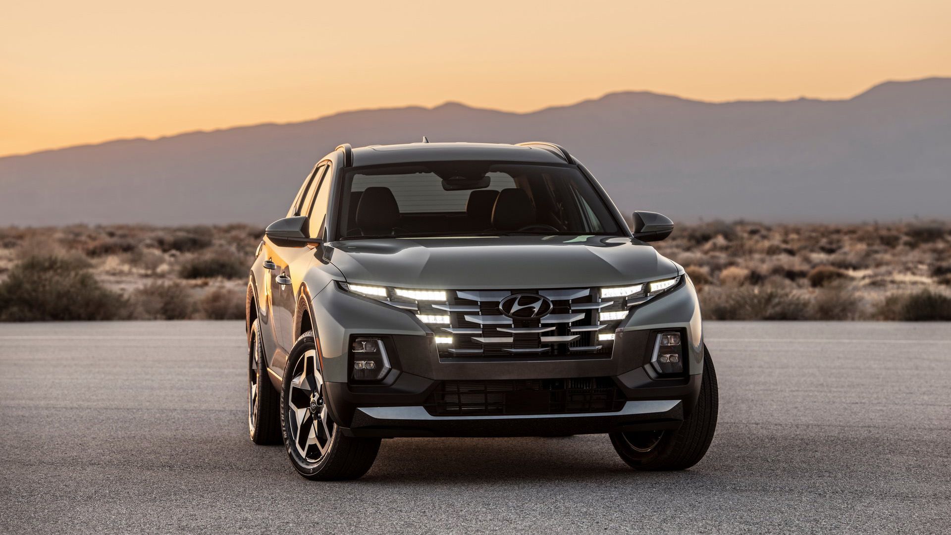 چراغ های جلو وانت پیکاپ هیوندای سانتاکروز / 2022 Hyundai Santa Cruz