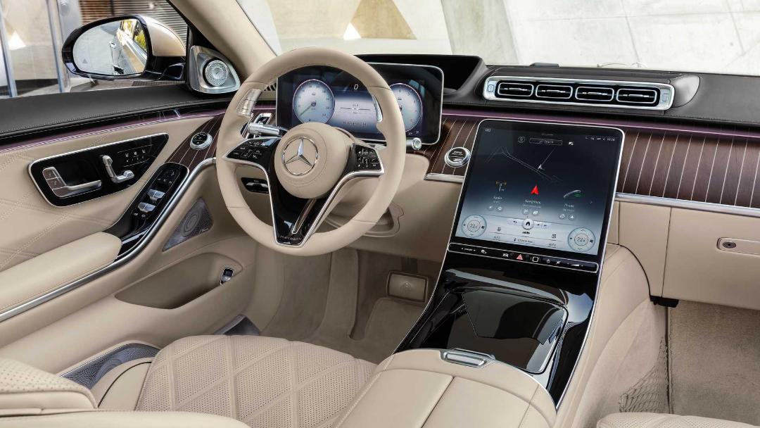 داشبورد و کابین مرسدس میباخ اس 680 اس کلاس / Mercedes-Maybach S680 S-Class