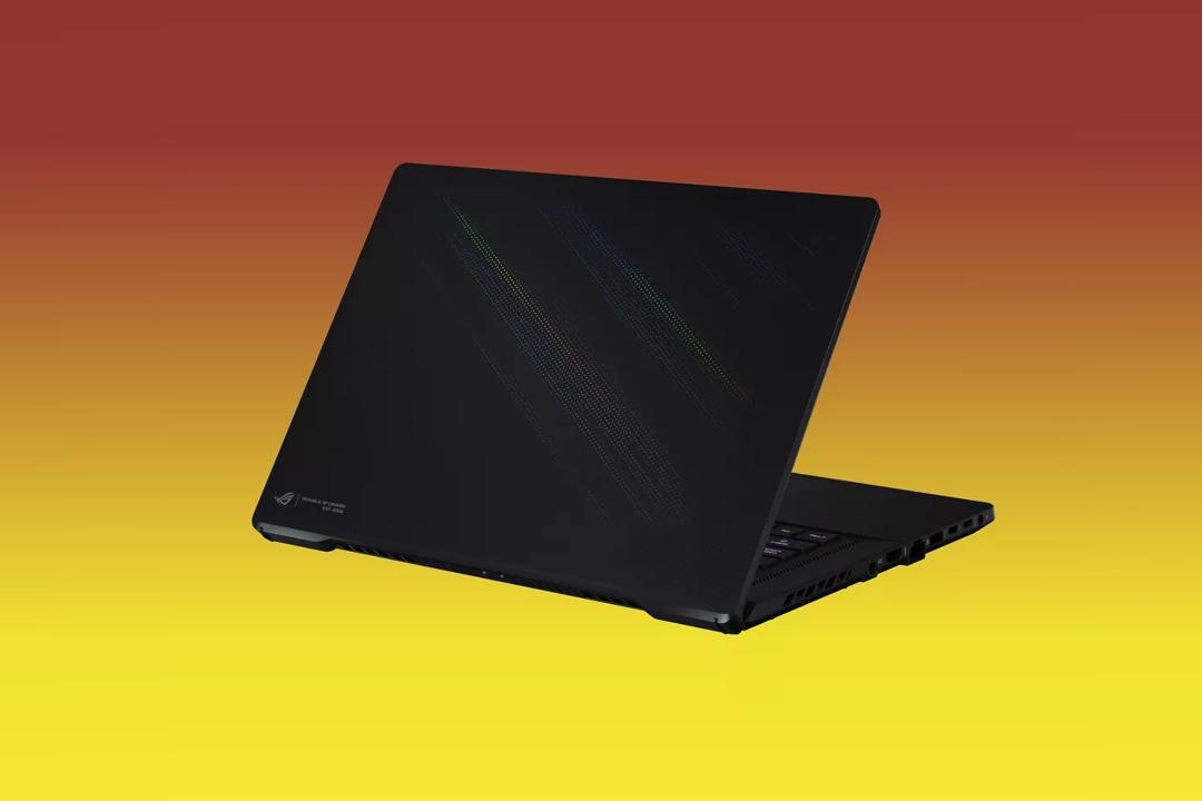 لپ تاپ ایسوس Asus ROG Zephyrus M16 از نمای پشت رندر