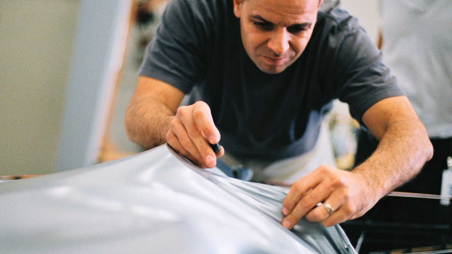 استفاده از پارچه برای بدنه خودرو توسط بی ام و / BMW