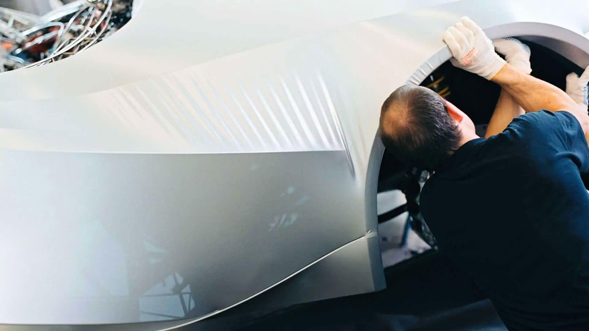 گلگیر پارچه ای خودروی مفهومی روباز بی ام و گینا / BMW GINA concept convertible