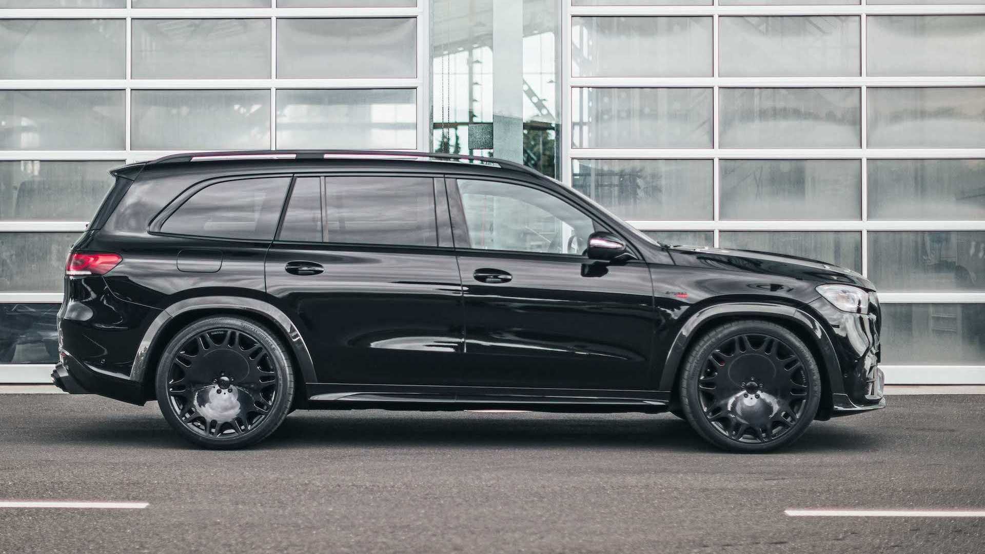 نمای جانبی شاسی بلند برابوس مرسدس آ ام گ جی ال اس 63 / Brabus Mercedes-AMG GLS 63 مشکی رنگ و لاستیک و رینگ