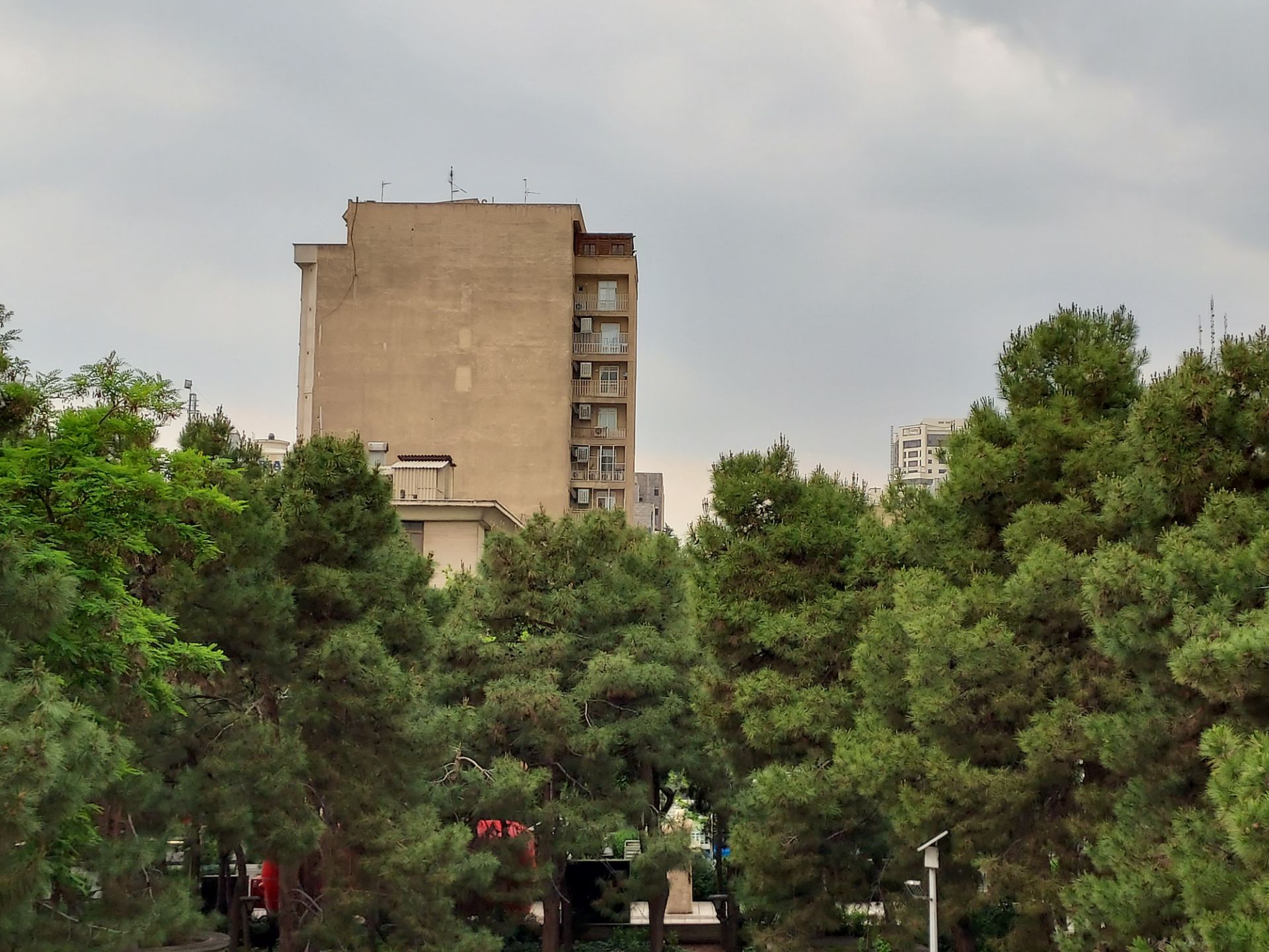 عکس نمونه دوربین واید گلکسی A42 سامسونگ با زوم ۲ برابری - پارک صبا جردن