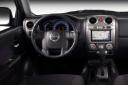 پشت فرمان خودرو ایسوزو دی مکس Isuzu D-Max