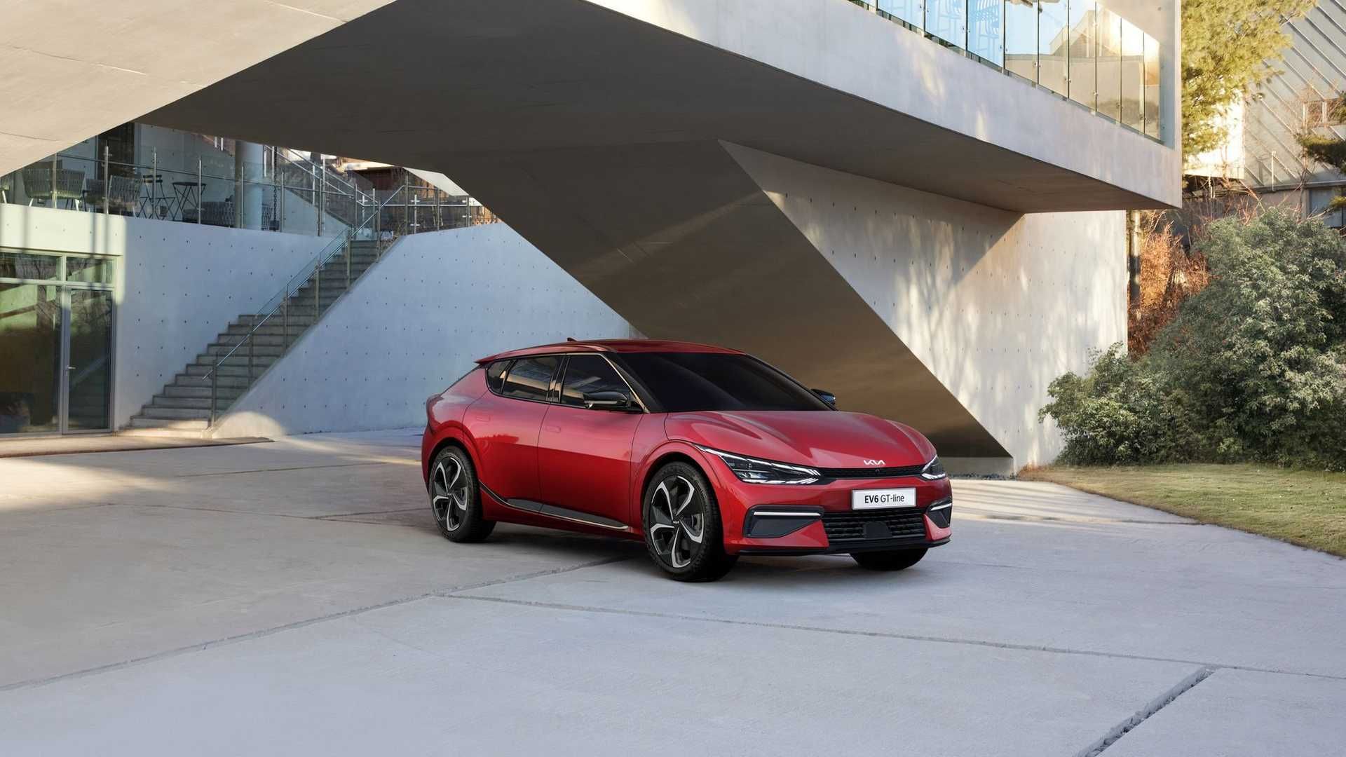 کراس اور برقی کیا ای وی 6 / 2022 Kia EV6 crossover قرمز رنگ