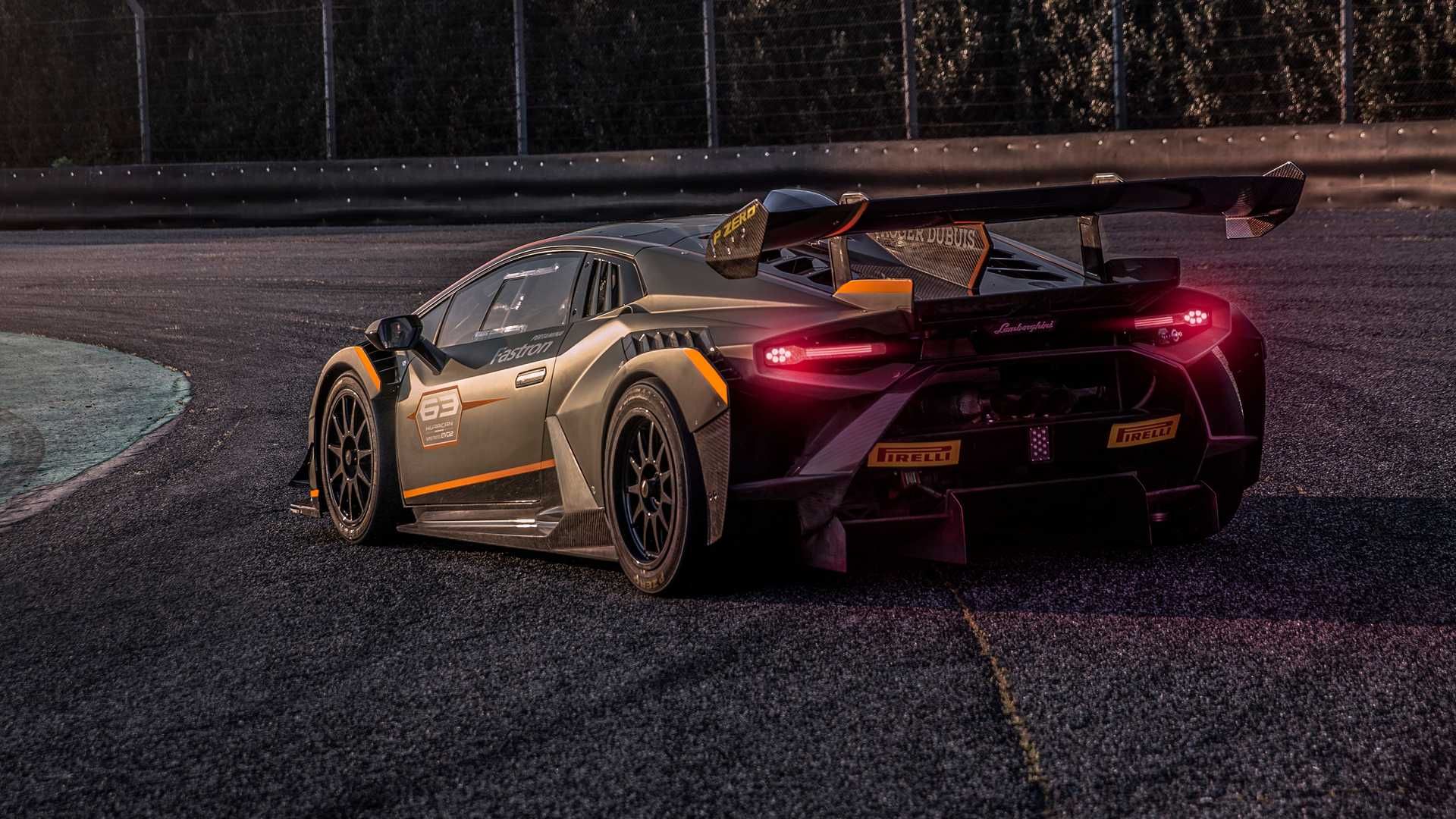 چراغ عقب سوپراسپرت لامبورگینی هوراکان سوپر تروفئو اوو2 / Lamborghini Huracan Super Trofeo EVO2