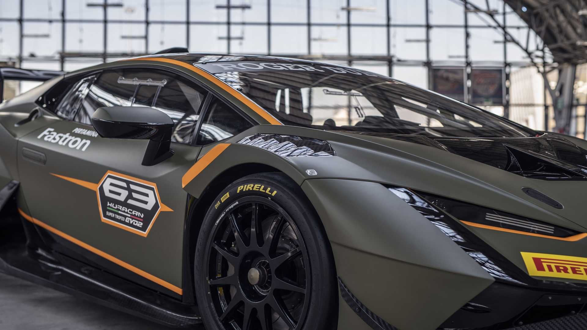 چرخ جلو سوپراسپرت لامبورگینی هوراکان سوپر تروفئو اوو2 / Lamborghini Huracan Super Trofeo EVO2