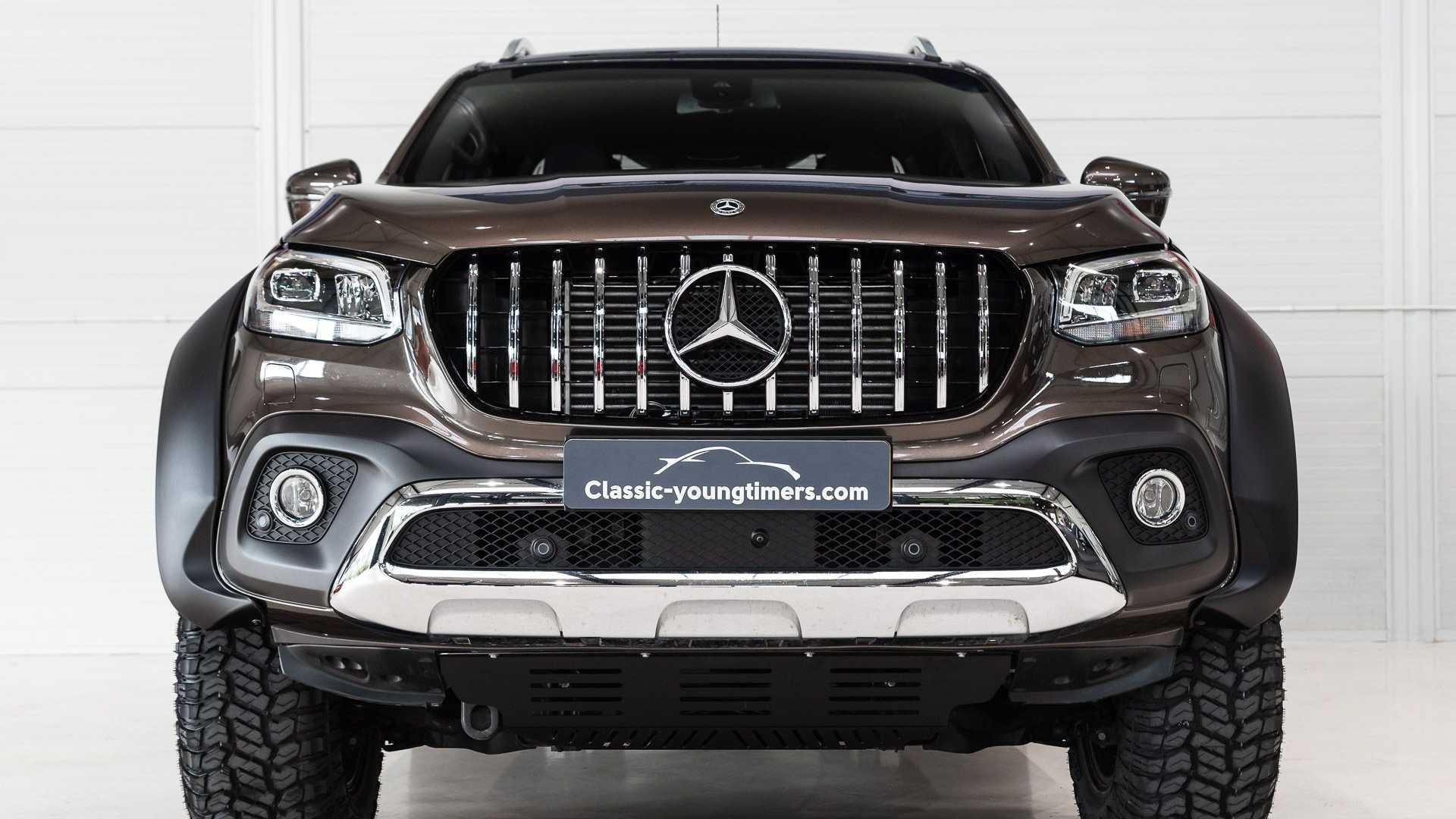 نمای جلو وانت پیکاپ 6 چرخ مرسدس بنز X کلاس / Mercedes X-Class Six-Wheeler