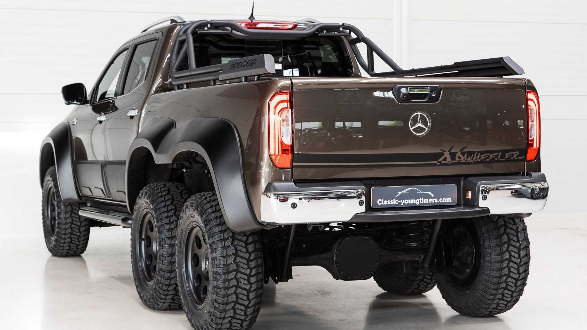 نمای سه چهارم عقب وانت پیکاپ 6 چرخ مرسدس بنز X کلاس / Mercedes X-Class Six-Wheeler