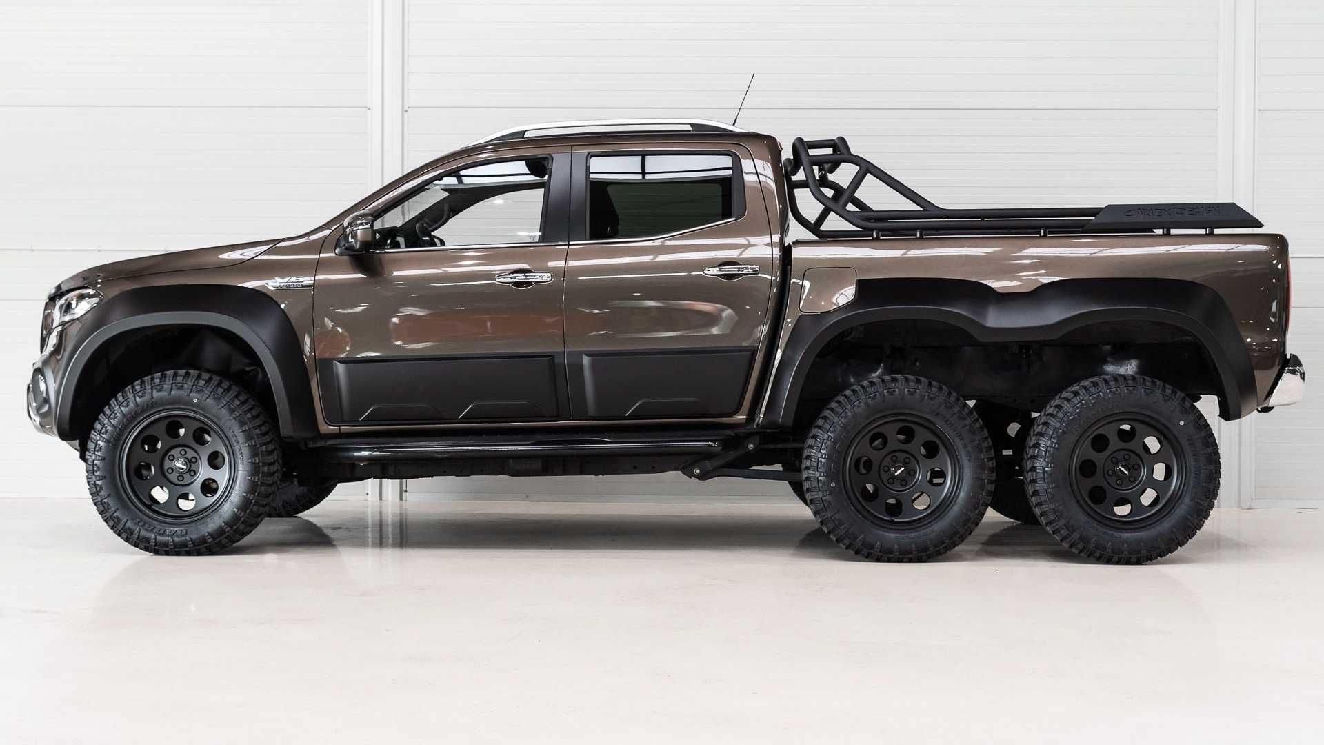 نمای جانبی وانت پیکاپ 6 چرخ مرسدس بنز X کلاس / Mercedes X-Class Six-Wheeler