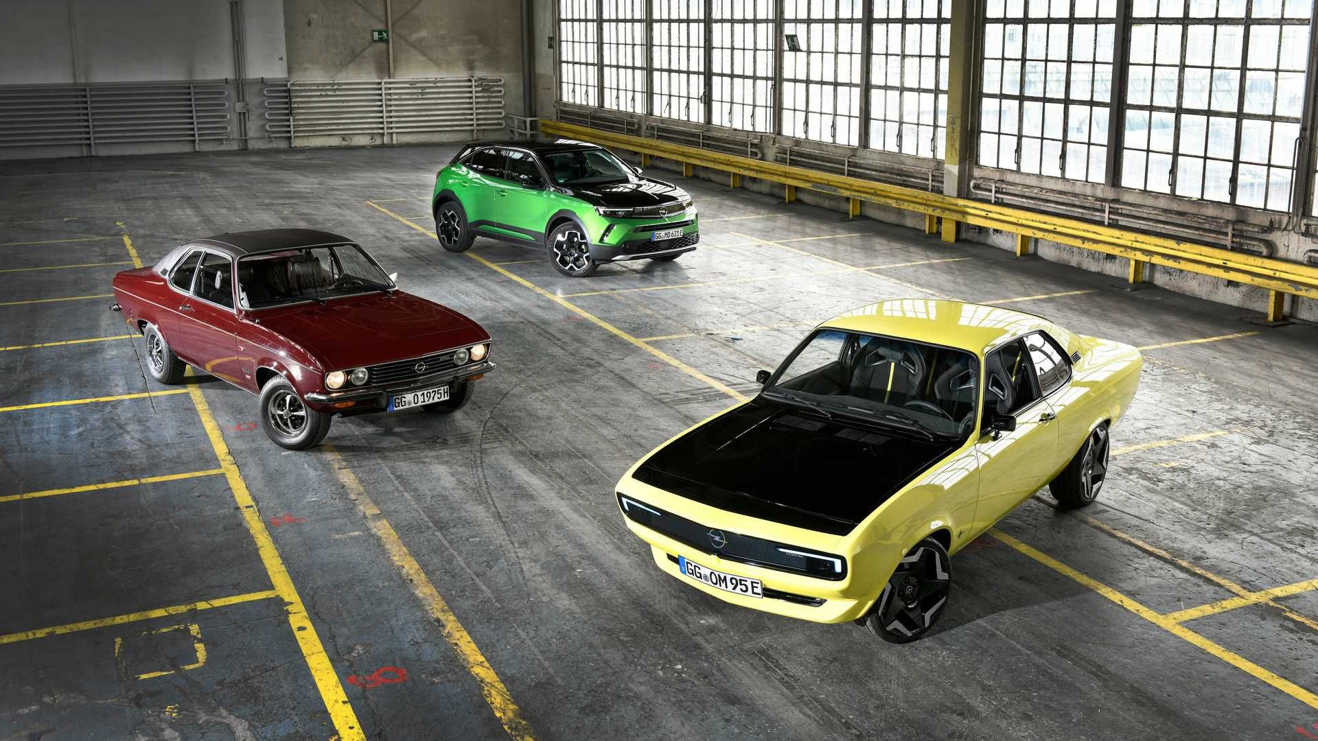 اوپل مانتا جی اس ای الکترومود / Opel Manta GSe ElektroMOD زرد و سبز رنگ در پارکینگ