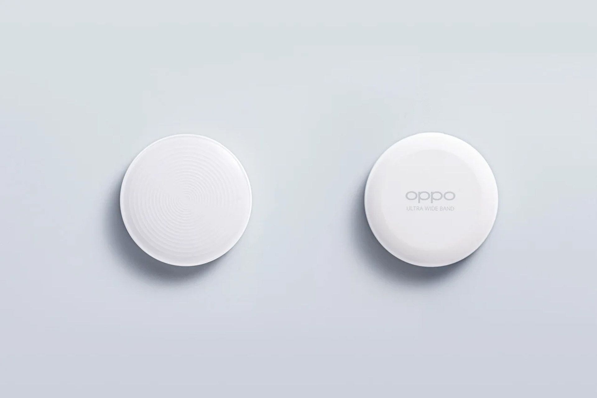 برچسب هوشمند اوپو مشابه ایرتگ از نمای جلو و پشت