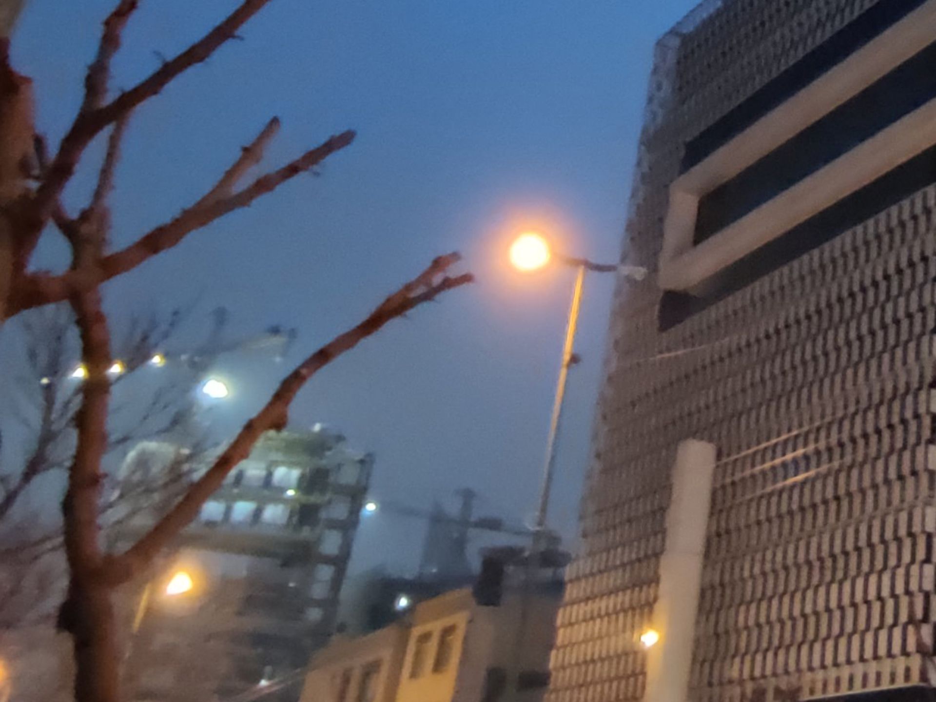 کراپ ۱۰۰ درصدی دوربین اولتراواید پوکو X3 در تاریکی