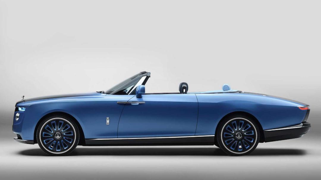 نمای جانبی بدون سقف رولزرویس بوت تیل / Rolls-Royce Boat Tail آبی رنگ