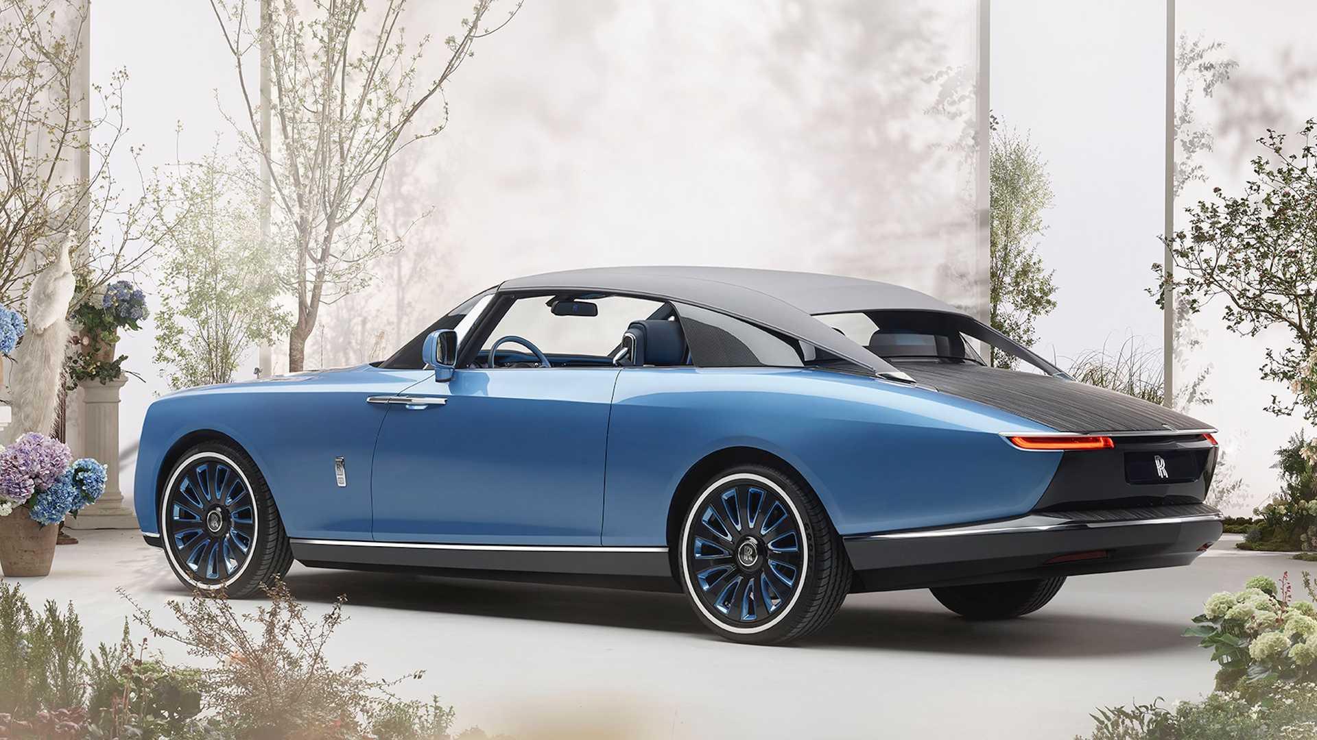 نمای جانبی رولزرویس بوت تیل / Rolls-Royce Boat Tail آبی رنگ