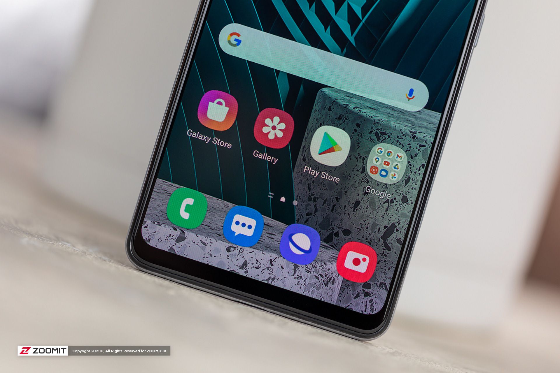 حاشیه پایین صفحه نمایش گوشی گلکسی A42 سامسونگ مدل 5G